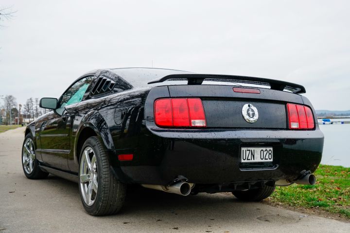 852234-8 Ford Mustang, 2006 - 297 hp