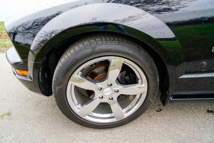 852234-13 Ford Mustang, 2006 - 297 hp