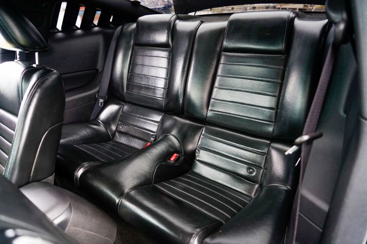 852234-35 Ford Mustang, 2006 - 297 hp