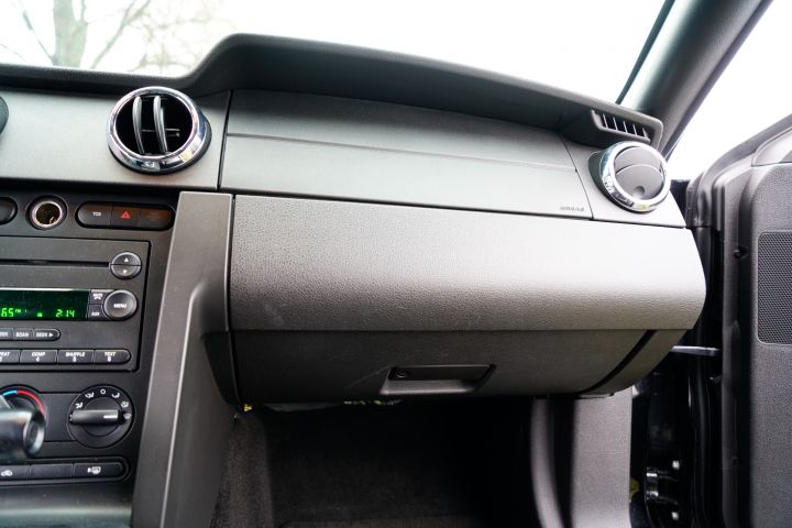 852234-45 Ford Mustang, 2006 - 297 hp