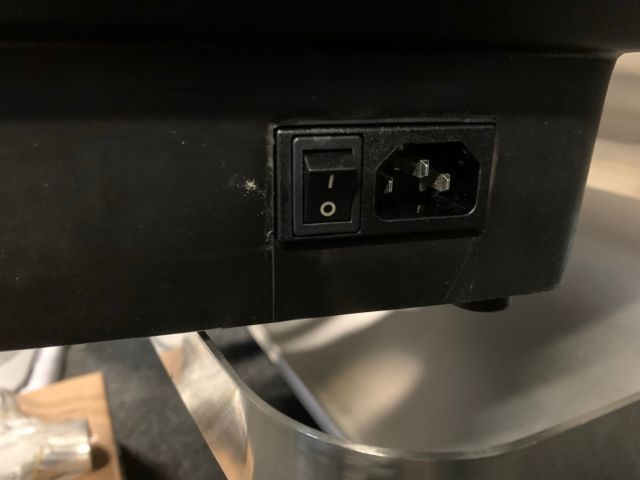 851991-6 New electric chafing dish with rolltop