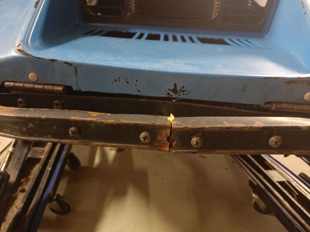 755322-10 Polaris Star Track -1988 Reg: NZS933 Repair Object