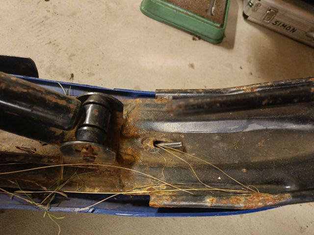 755322-13 Polaris Star Track -1988 Reg: NZS933 Repair Object