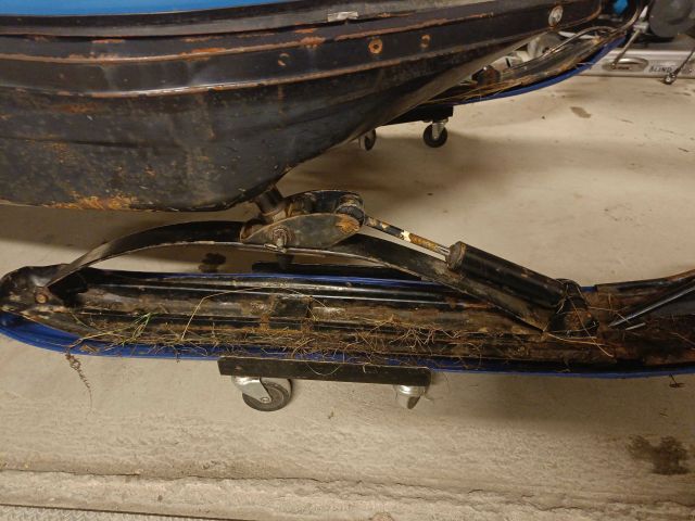 755322-17 Polaris Star Track -1988 Reg: NZS933 Repair Object