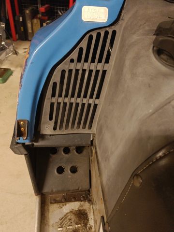 755322-28 Polaris Star Track -1988 Reg: NZS933 Repair Object