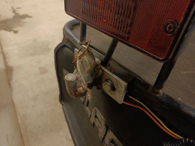 755322-36 Polaris Star Track -1988 Reg: NZS933 Repair Object