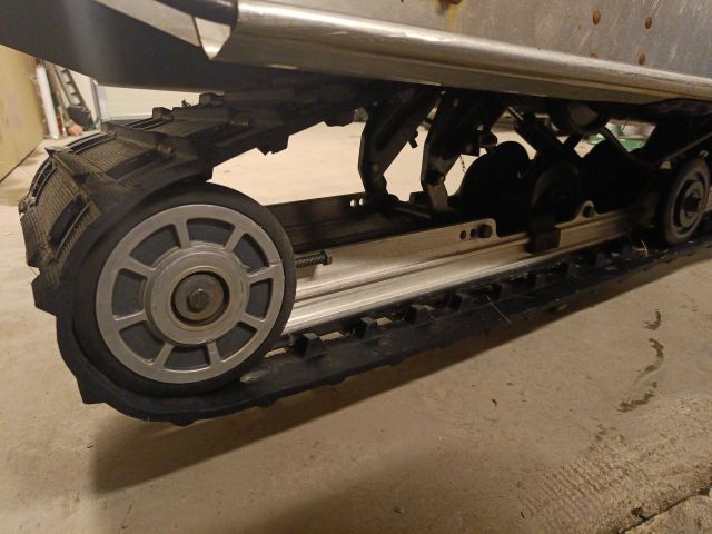 755322-40 Polaris Star Track -1988 Reg: NZS933 Repair Object