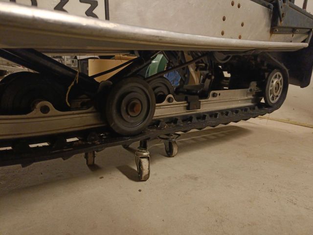 755322-45 Polaris Star Track -1988 Reg: NZS933 Repair Object