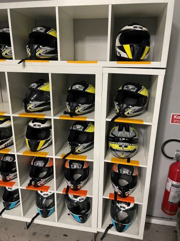 852998-2 Go-kart helmets 46 pcs XXS-XL