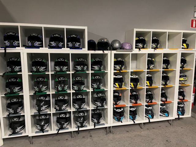 852998-5 Go-kart helmets 46 pcs XXS-XL