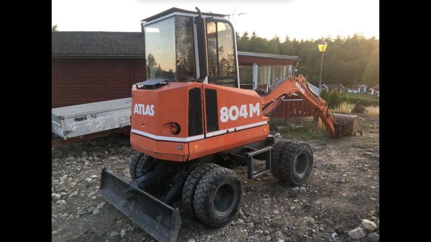 779348-3 Grävmaskin Atlas 804 M 5-ton -1995 med vagn