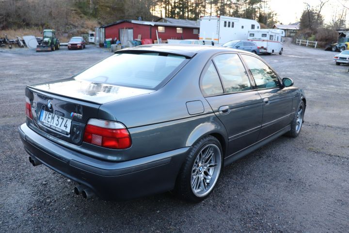 840870-5 BMW M5 Sedan Manual, 400hp, 1999