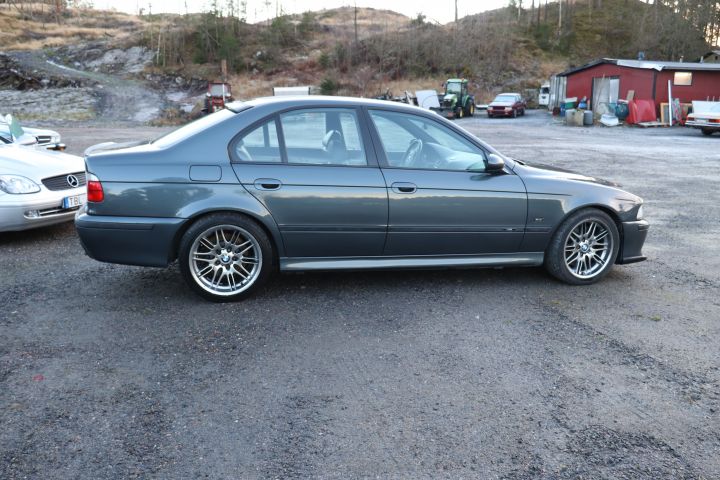 840870-6 BMW M5 Sedan Manual, 400hp, 1999