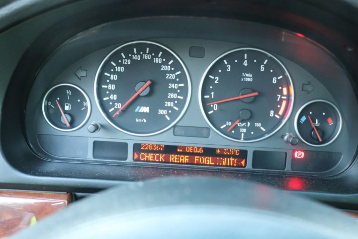 840870-9 BMW M5 Sedan Manual, 400hp, 1999