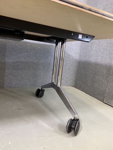 804163-4 Conference / work table on wheels, Wilkhahn, Logon, 620/00