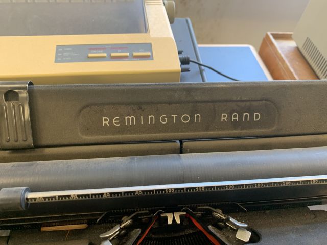 844864-3 Typewriter remington rand