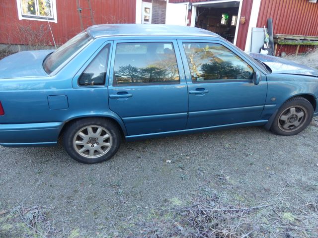 836255-7 Volvo S70, 1998, 142 hp