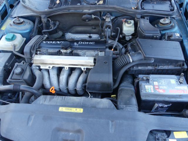 836255-19 Volvo S70, 1998, 142 hp