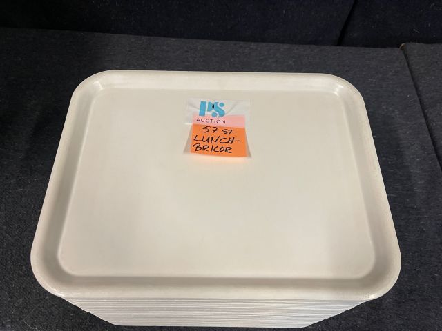 853823-2 57 pcs lunc trays 43x33cm