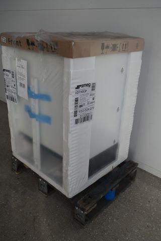 683177-3 Cool from SMEG UD7140LSP