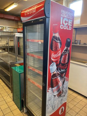 805997-2 Refrigerator, standing, 372 L