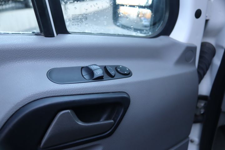 854323-19 Volkswagen Crafter 35 2.0 TDI Manual, 163hp, 2014