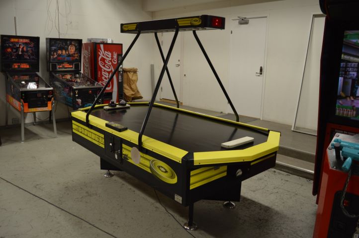 779364-3 Airhockey Stella Typhoon de luxe