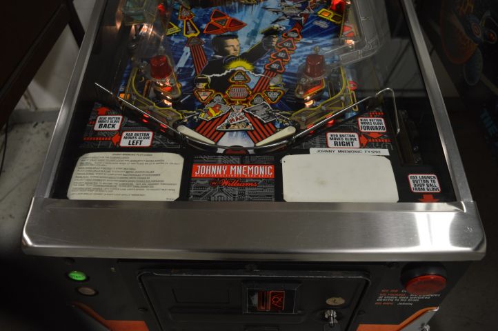 779376-11 Pinball Williams Johnny Mnemonic -1995