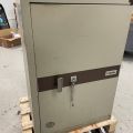 828936-1 Safe, Hadak