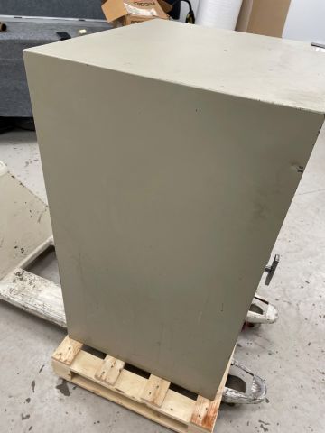 828936-2 Safe, Hadak