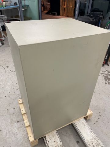 828936-3 Safe, Hadak