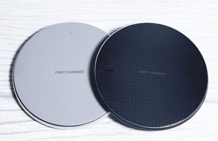 854865-1 4 fast wireless chargers, max 10W - Free shipping