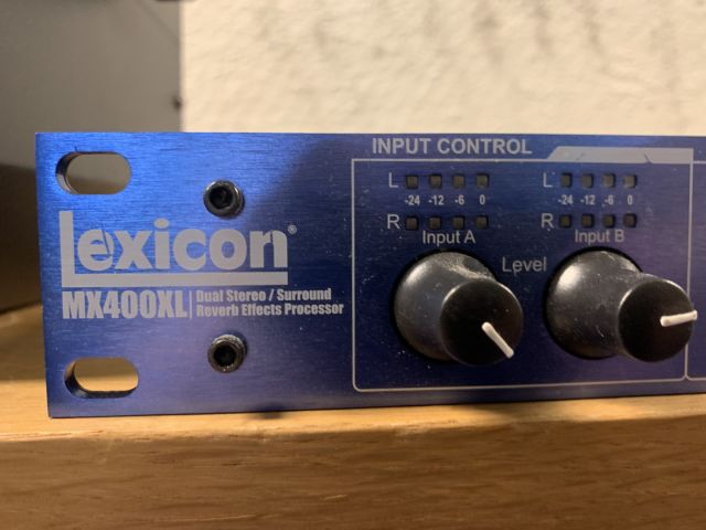 844926-2 Reverb Lexicon MX400XL