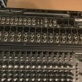 844936-4 16-channel mixer table, Mackie Onyx 1610