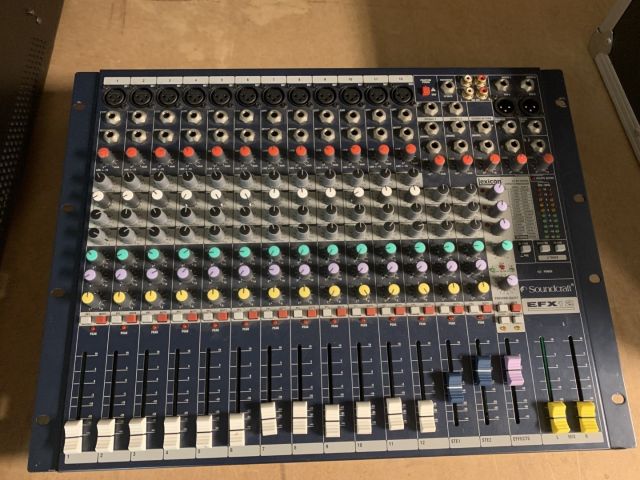 844937-1 12-channel mixing table Soundcraft EFX12