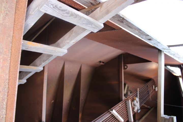 855063-11 Beach Craft 40, Dutch steel boat - Project