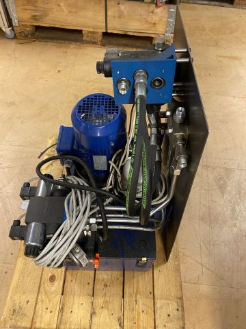 794719-4 Hydraulic unit with sewing unit - Lalmek