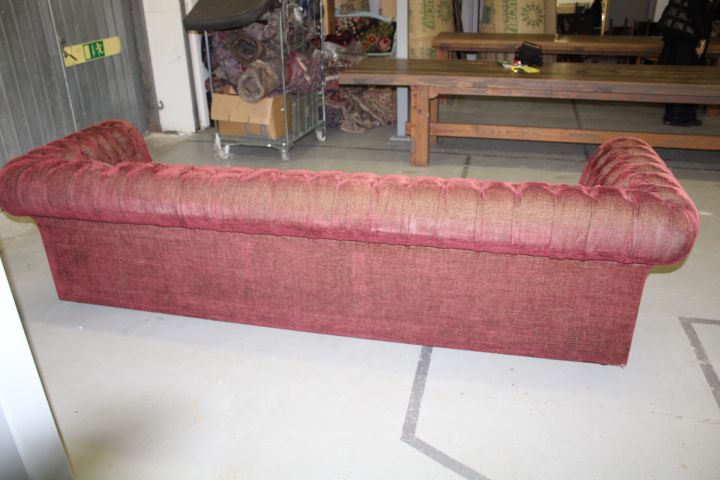 855509-7 Sofa dressed in Ralph Lauren Fabric