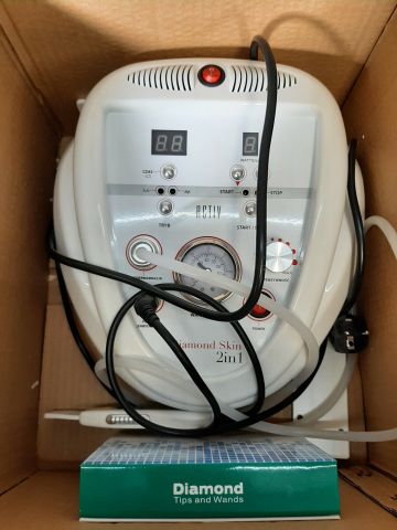 804347-2 Microdermabrasion Machine - Activ - Diamond Skin 2-1 (New in carton)