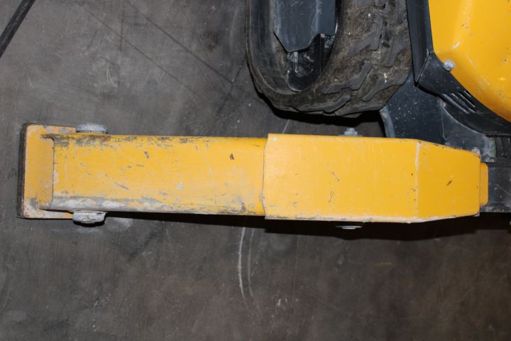 830167-10 Demolition robot Brokk 110 - 2018 NOTE only 160 Hours