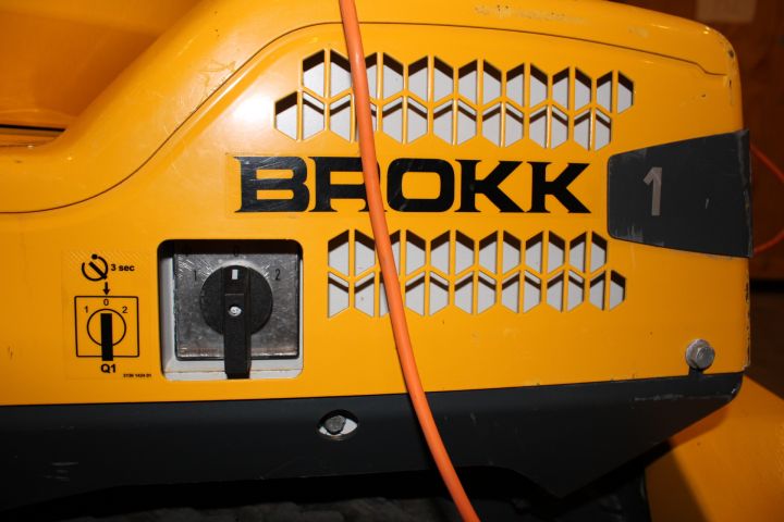 830167-38 Demolition robot Brokk 110 - 2018 NOTE only 160 Hours