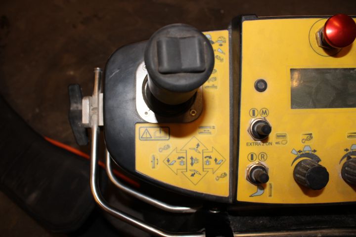 830167-43 Demolition robot Brokk 110 - 2018 NOTE only 160 Hours