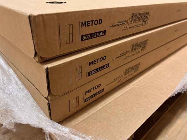 812135-7 Lot with kitchen system IKEA, about 170 packages (unused)