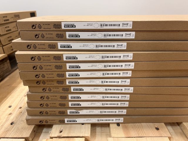 812135-15 Lot with kitchen system IKEA, about 170 packages (unused)