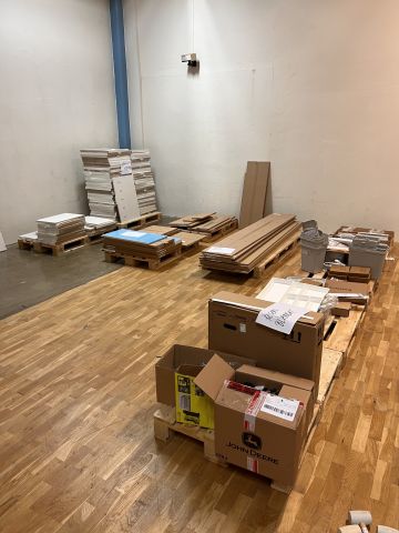 812135-38 Lot with kitchen system IKEA, about 170 packages (unused)