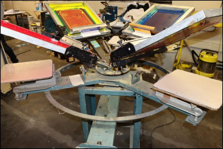 855848-3 Textile spinner, 4 arms, 3 pallets