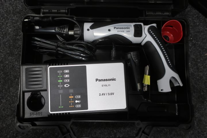 855618-2 Screwdriver Panasonic EY7410 3.6V