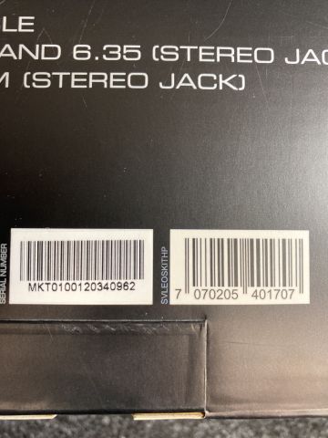 856961-3 Svive Leo Studio kit and headphones