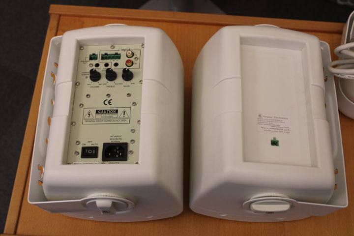 835763-9 Benq Projector MW853UST + incl. Speaker and wall mount