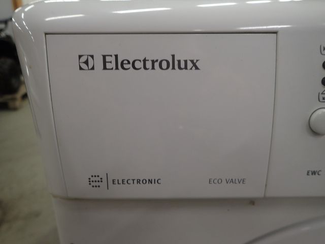 752200-2 Washing machine E-lux